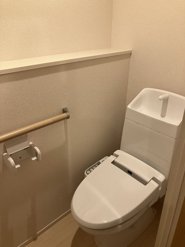 トイレ　トイレ