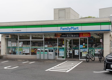 コンビニ　ファミリーマート サンズ大田西馬込店（コンビニ）まで424m