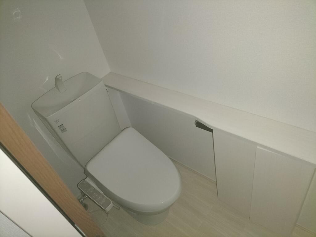トイレ　※同建物の別のお部屋の写真です。