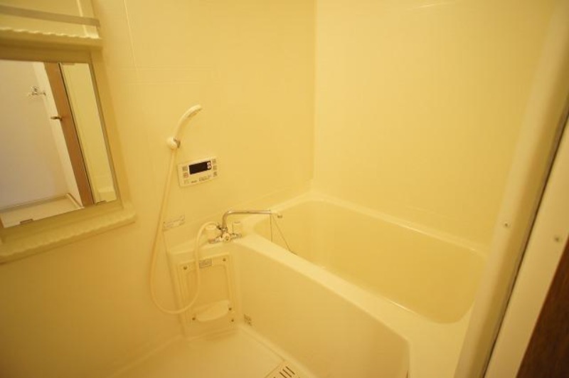 バス・シャワールーム　図面と現状に相違がある場合には現状を優先