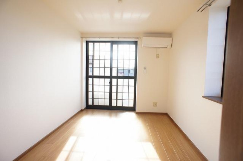 居室・リビング　図面と現状に相違がある場合には現状を優先