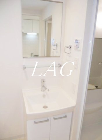 洗面設備　独立洗面台です。