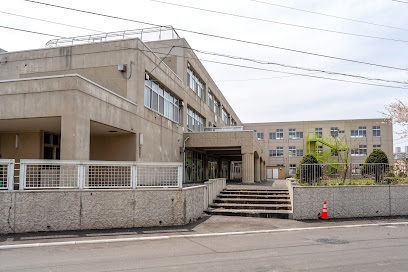 小学校　札幌市立大谷地東小学校（小学校）まで1513m