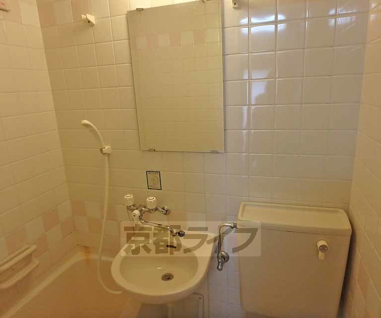 洗面設備　洗面スペースです