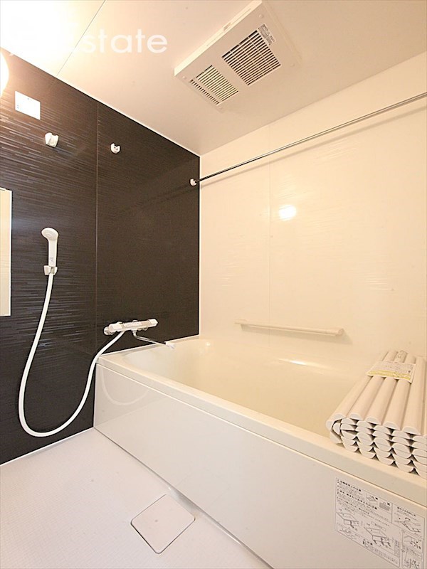 バス・シャワールーム　バスルーム