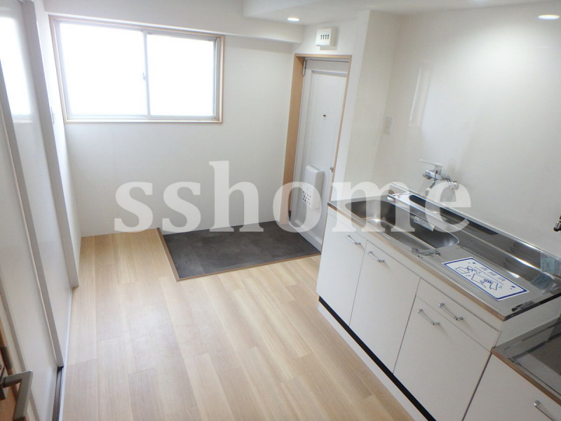 居室・リビング　明るいお部屋です♪