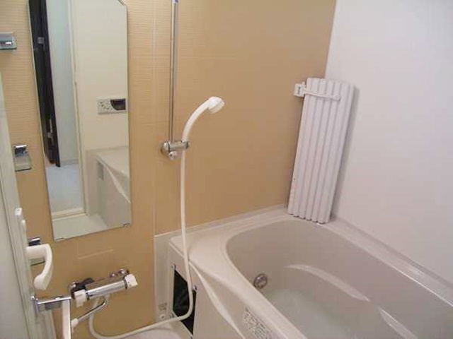 バス・シャワールーム　【新線開通で注目の街、新横浜に住む♪】オススメ物件です！