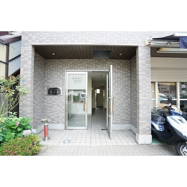 エントランス　エントランス