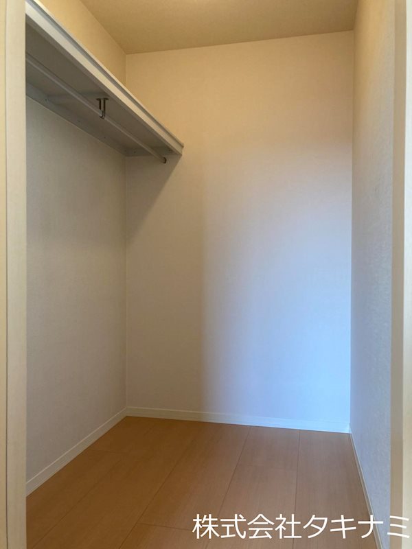 収納　ウォークインクローゼット