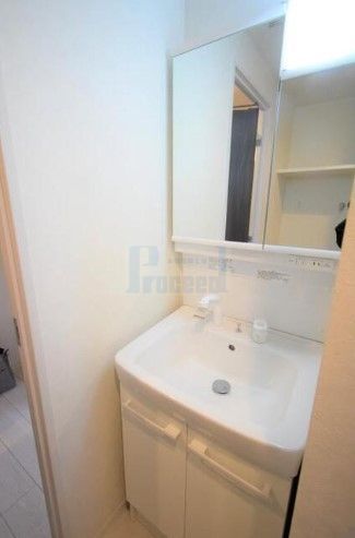 洗面設備　使いやすい独立洗面台☆