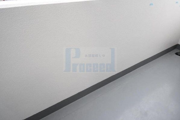 バルコニー　うれしいバルコニー付き！