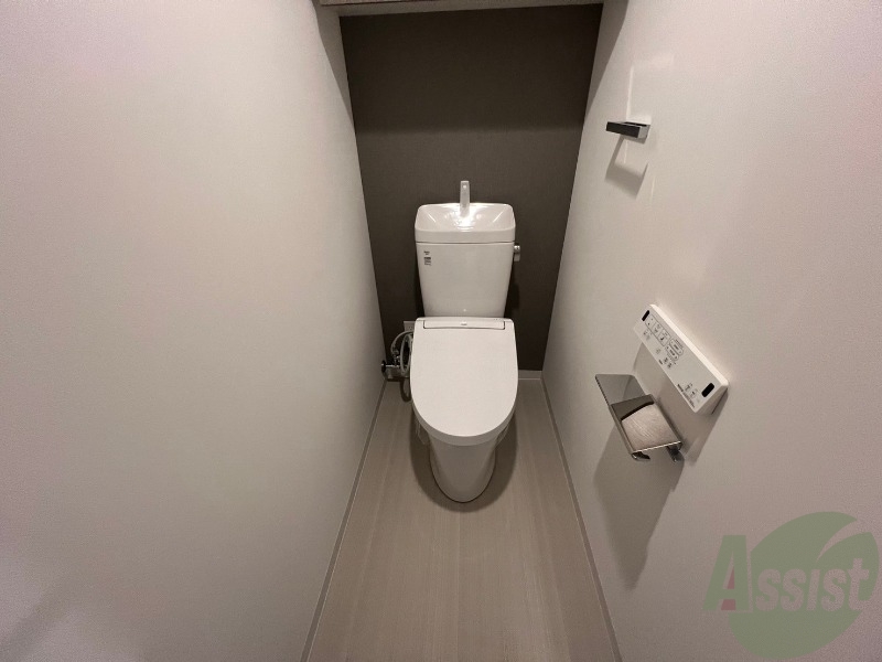 トイレ　温水洗浄便座付きトイレなのでとても快適です