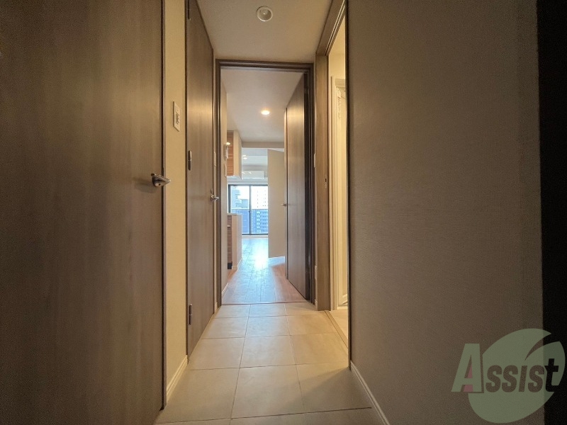 玄関　シンプルなすっきりとした玄関になっています