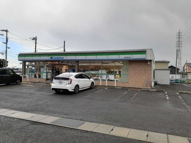 コンビニ　ファミリーマート新居浜横水店（コンビニ）まで500m