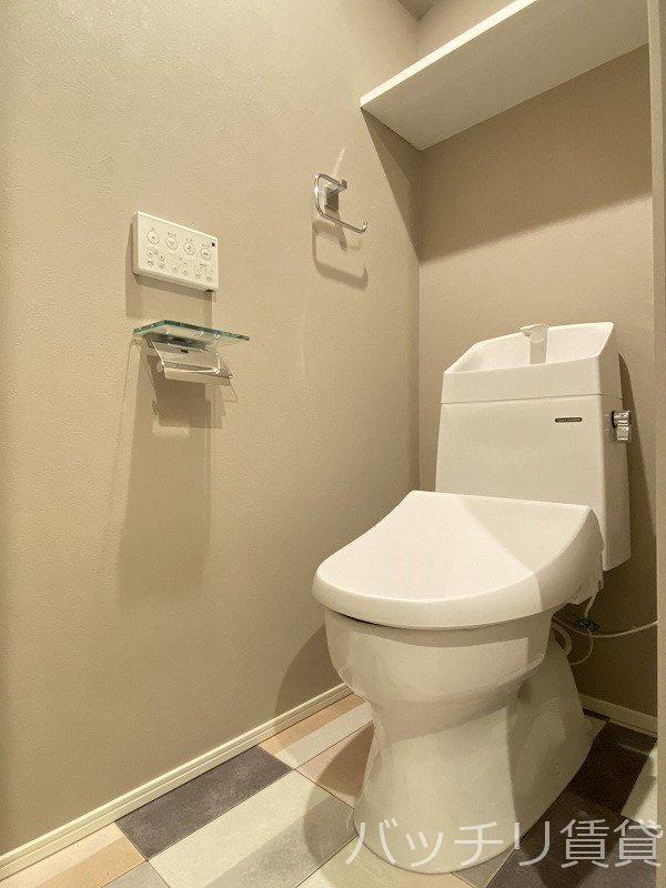 トイレ　同型タイプの為現状優先