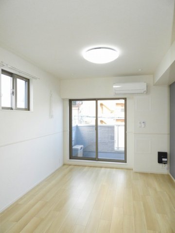 居室・リビング　居間です