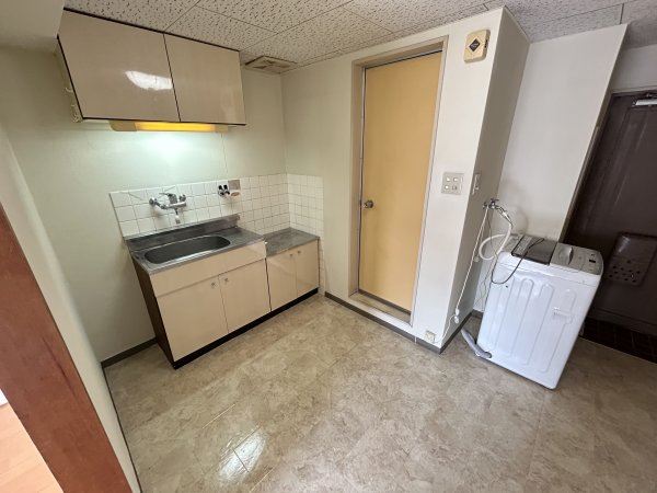 キッチン　２口ガスコンロ置けます☆シンクも広めです