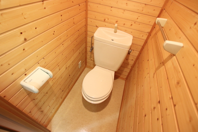 トイレ　トイレ　リラックスできる内装のトイレです♪