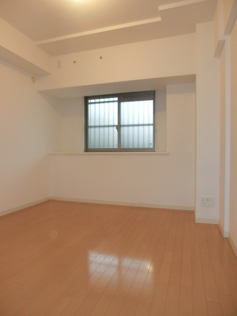 その他部屋・スペース　それぞれのお部屋に収納スペースがしっかりあります。