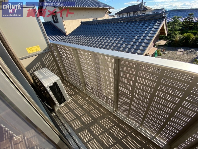 バルコニー　同タイプ反転写真