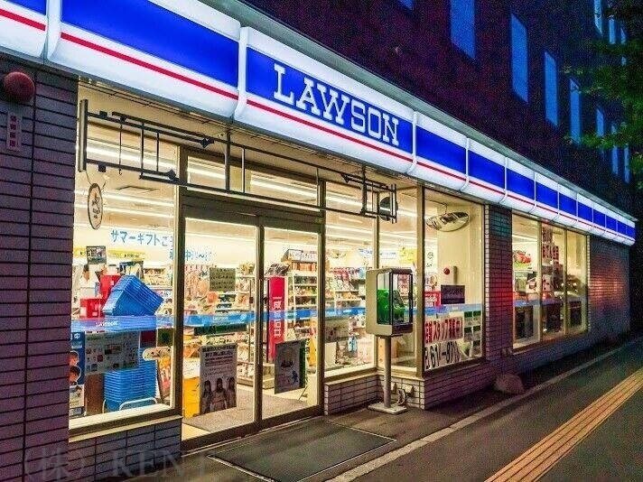 コンビニ　ローソン札幌二十四軒4条店（コンビニ）まで261m