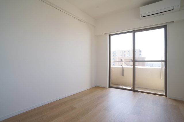 居室・リビング　参考写真（同建物別部屋のものです）