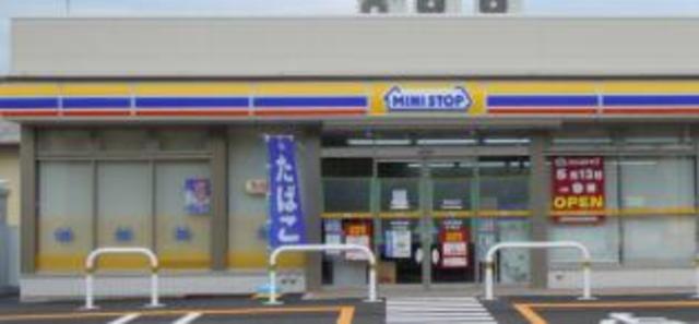 コンビニ　ミニストップ町田街道旭店（コンビニ）まで298m