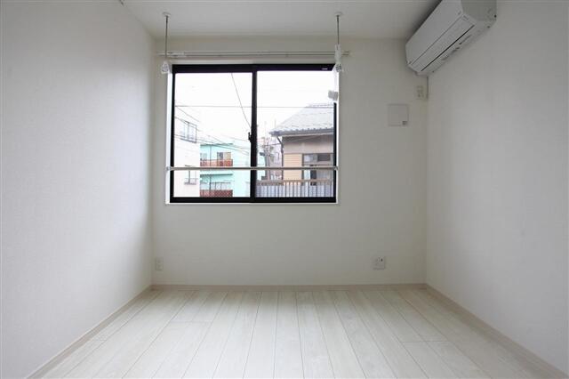 居室・リビング　?