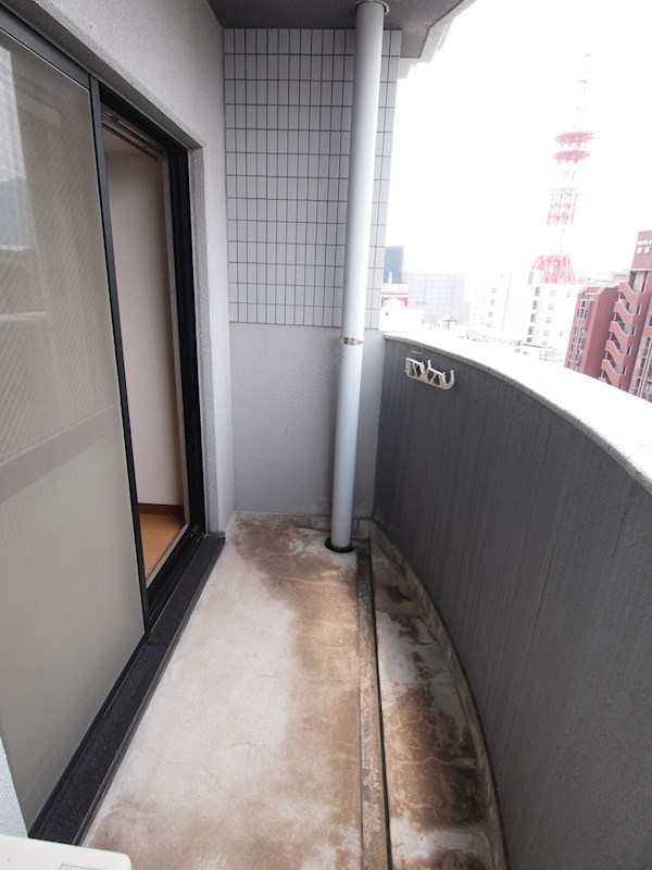 バルコニー　物干しスペースあります。