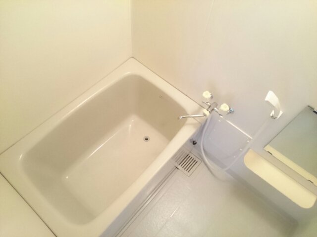 バス・シャワールーム　お風呂で日々の疲れを落としましょう