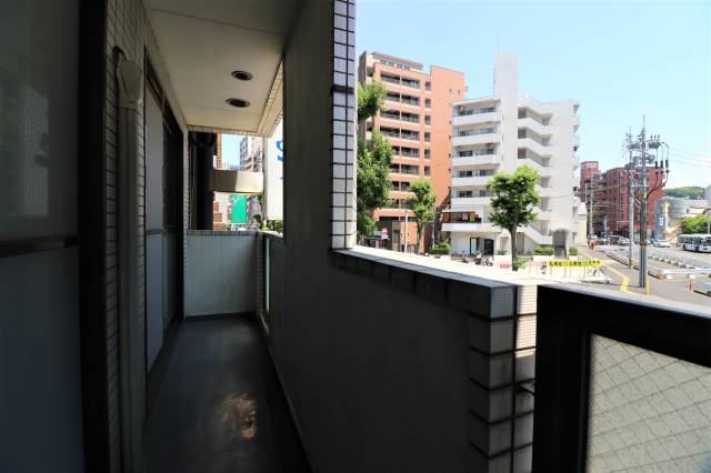 バルコニー　広々としたバルコニーです