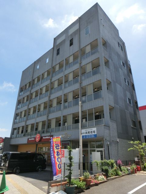 建物外観　オートロック対応マンション。