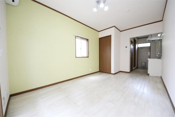 居室・リビング　洋室８帖