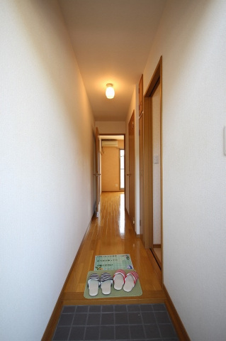 玄関　☆シューズボックスあります☆