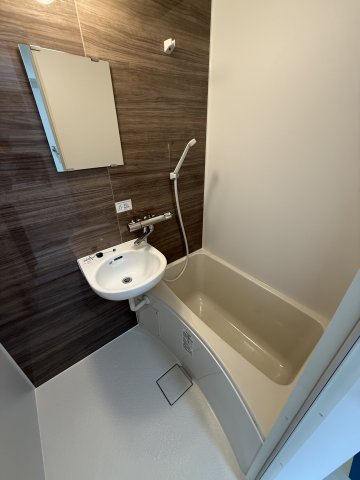 バス・シャワールーム　別号室