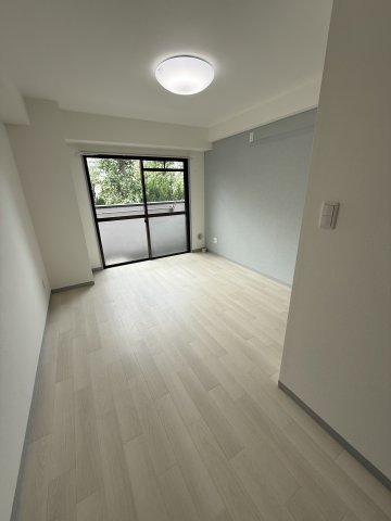 居室・リビング　別号室