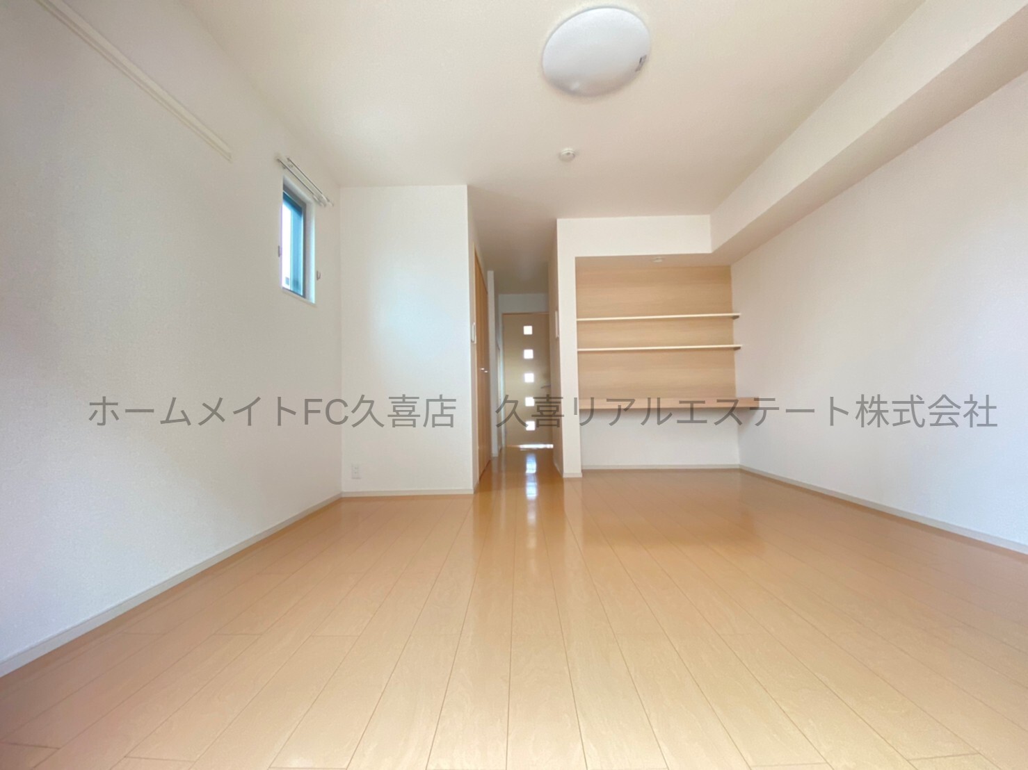 居室・リビング　同建物別号室