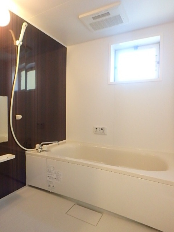 バス・シャワールーム　図面と現状に相違がある場合には現状を優先