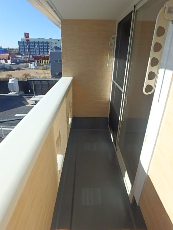 バルコニー　図面と現状に相違がある場合には現状を優先