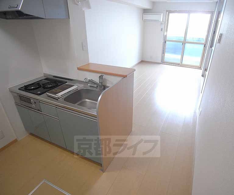 居室・リビング　日の光が差し込みます