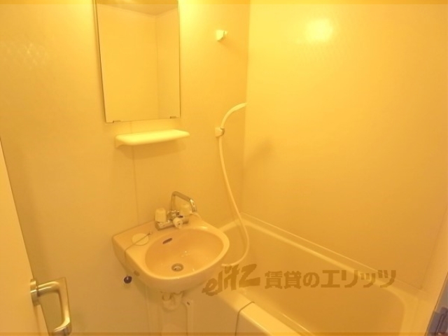 バス・シャワールーム　バス