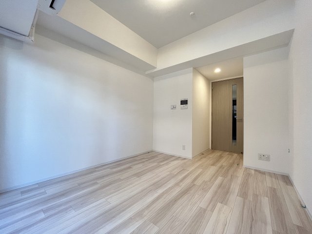 居室・リビング　こちらのリビングで趣味の時間をお楽しみください