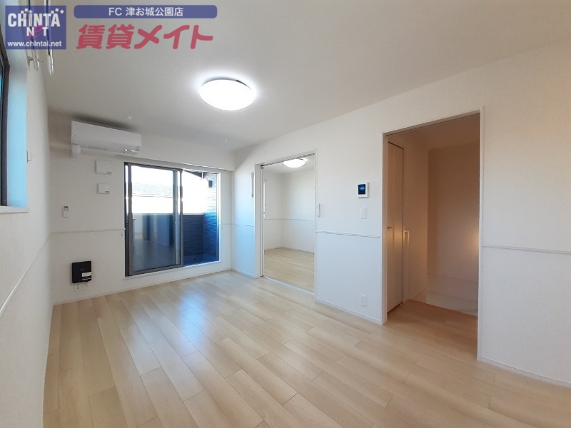 居室・リビング　同型タイプの写真です