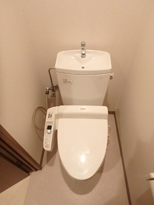 トイレ　図面と現状に相違がある場合には現状を優先