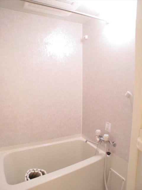 バス・シャワールーム　バス