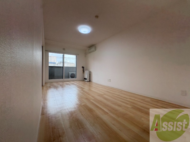 居室・リビング　広くてキレイなＬＤＫが広がっていて、充実した生活が送れそう。