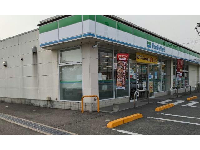 コンビニ　ファミリーマート駅家万能倉店（コンビニ）まで139m
