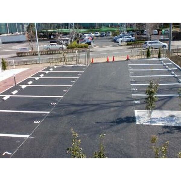 駐車場　敷地内駐車場ございます。