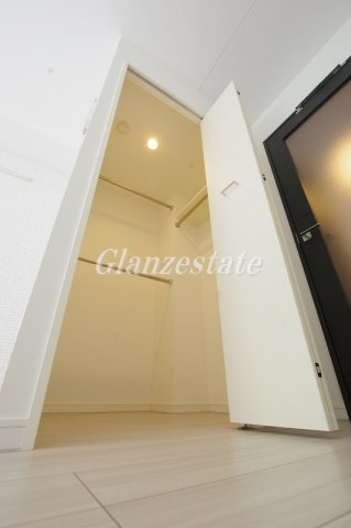 収納　☆広々ウォークインクローゼットです☆