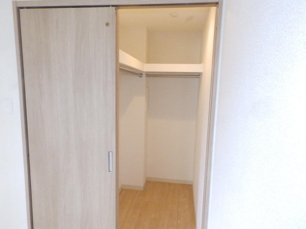 収納　ウォークインクローゼット